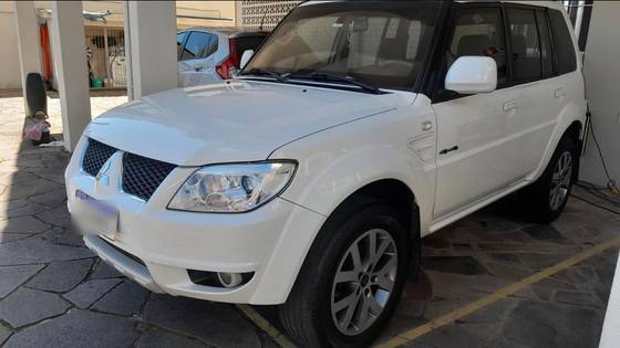 MITSUBISHI PAJERO TR4 2.0 4X4 16V 140CV FLEX 4P AUTOMÁTICO
